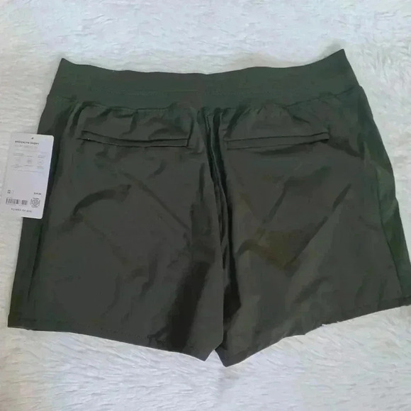 ATHLETA Brooklyn Mid Rise Short - Picture 5 of 5
